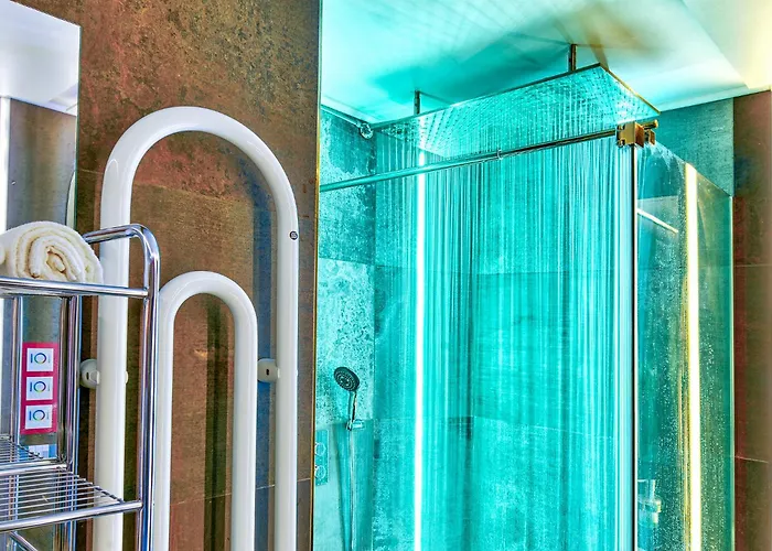 Exclusive Retreat Between History And Comfort Apartment *